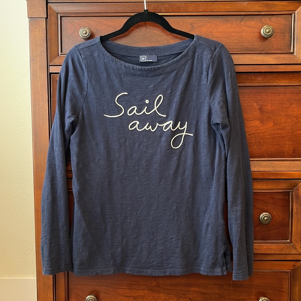 Cute Gap crew “sail away” top